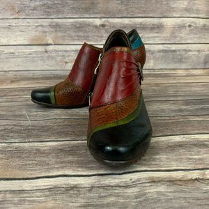 L'Artiste Spring Step Blueberry Leather Bootie